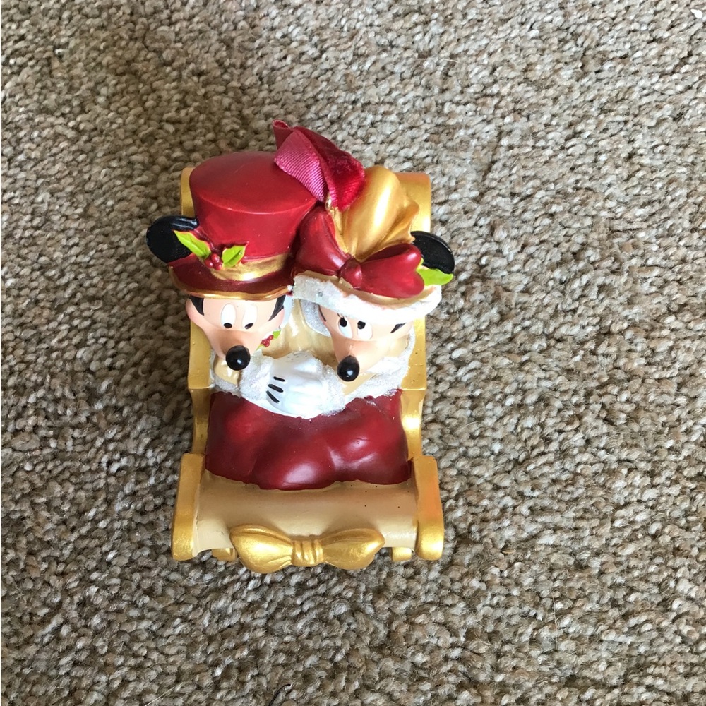 Disney Parks Victorian MICKEY & MINNIE MOUSE Sleigh Ride Christmas Ornament